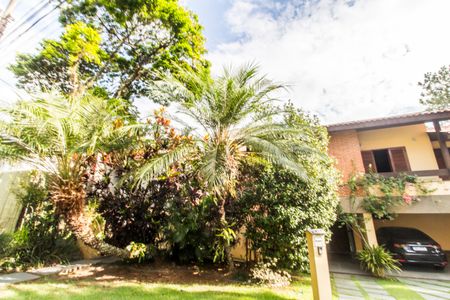 Casa de condomínio à venda com 503m², 4 quartos e 3 vagas Casa de condomínio à venda com 503m², 4 quartos e 3 vagasGaragem