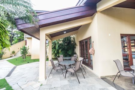 Casa de condomínio à venda com 503m², 4 quartos e 3 vagas Casa de condomínio à venda com 503m², 4 quartos e 3 vagasÁrea gourmet