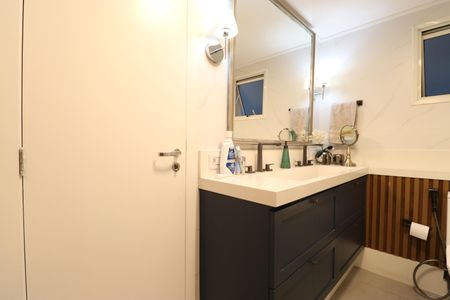 Apartamento à venda com 167m², 3 quartos e 2 vagasBanheiro da Suíte