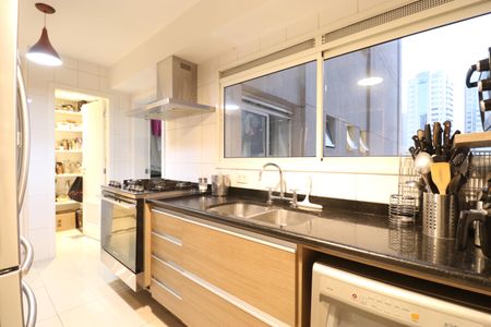 Apartamento à venda com 167m², 3 quartos e 2 vagasCozinha