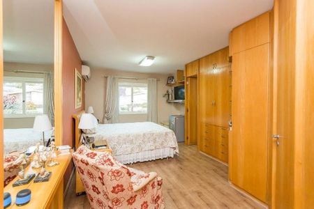 Casa à venda com 344m², 4 quartos e 3 vagasQuarto 1