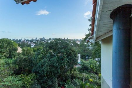 Casa à venda com 344m², 4 quartos e 3 vagasVista