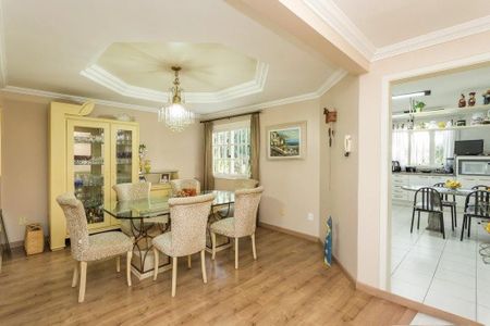 Casa à venda com 344m², 4 quartos e 3 vagasSala