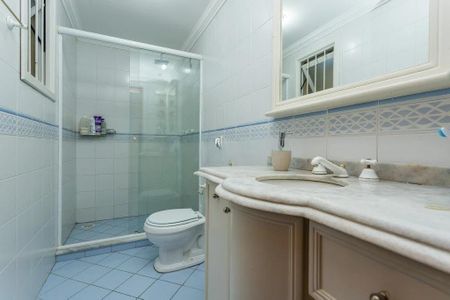 Casa à venda com 344m², 4 quartos e 3 vagasBanheiro 2