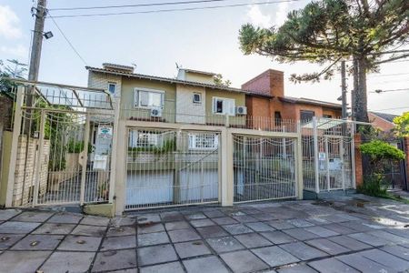 Casa à venda com 344m², 4 quartos e 3 vagasFachada