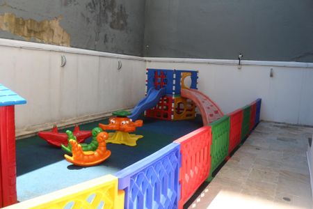 Apartamento à venda com 92m², 3 quartos e 2 vagasÁrea comum - Playground