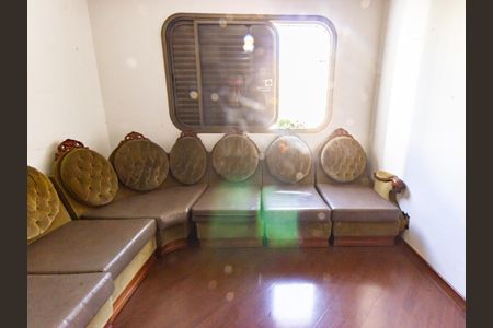 Apartamento à venda com 165m², 3 quartos e 2 vagas Apartamento à venda com 165m², 3 quartos e 2 vagasQuarto