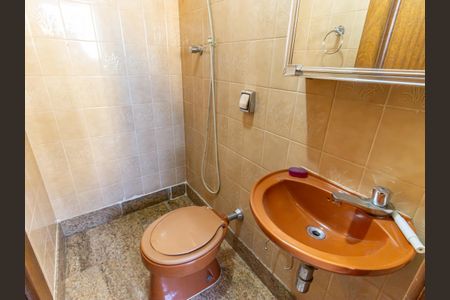 Apartamento à venda com 165m², 3 quartos e 2 vagas Apartamento à venda com 165m², 3 quartos e 2 vagasBanheiro de serviço