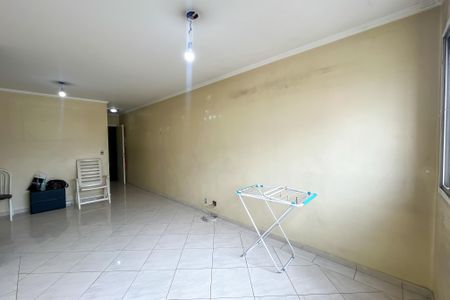 Apartamento à venda com 80m², 2 quartos e 1 vaga Apartamento à venda com 80m², 2 quartos e 1 vagaSala