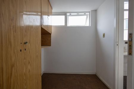 Apartamento à venda com 120m², 3 quartos e 1 vaga Apartamento à venda com 120m², 3 quartos e 1 vagaQuarto de Serviço