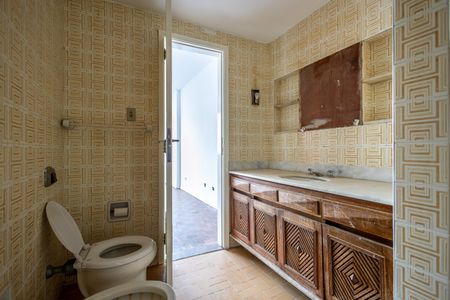 Apartamento à venda com 120m², 3 quartos e 1 vaga Apartamento à venda com 120m², 3 quartos e 1 vagaBanheiro Suite