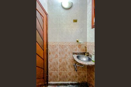 Casa à venda com 318m², 5 quartos e 3 vagasLavabo