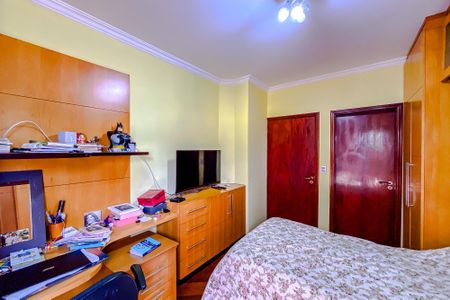 Casa à venda com 318m², 5 quartos e 3 vagasQuarto 1 - Suíte