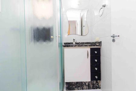 Apartamento à venda com 60m², 2 quartos e 1 vaga Apartamento à venda com 60m², 2 quartos e 1 vagaBanheiro