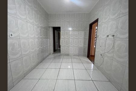 Casa à venda com 100m², 5 quartos e 1 vaga Casa à venda com 100m², 5 quartos e 1 vagaSala de Jantar