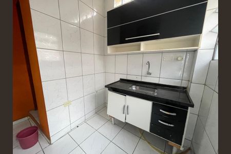 Casa à venda com 100m², 5 quartos e 1 vaga Casa à venda com 100m², 5 quartos e 1 vagaCozinha 2