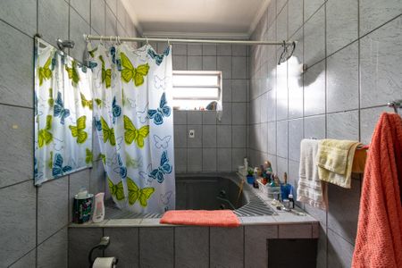 Casa à venda com 270m², 4 quartos e 2 vagas Casa à venda com 270m², 4 quartos e 2 vagasBanheiro da Suíte 1