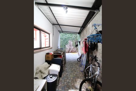 Casa de condomínio à venda com 176m², 2 quartos e 2 vagasÁrea de Serviço