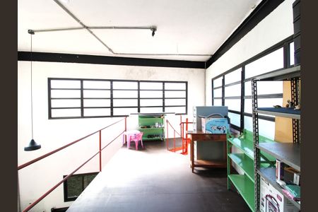 Casa de condomínio à venda com 176m², 2 quartos e 2 vagasMezanino