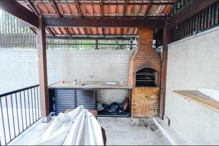 Apartamento à venda com 250m², 3 quartos e 2 vagas Apartamento à venda com 250m², 3 quartos e 2 vagasÁrea comum - Churrasqueira