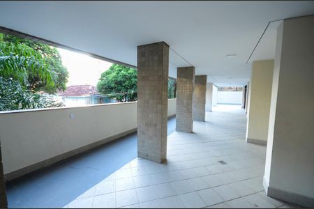 Apartamento à venda com 250m², 3 quartos e 2 vagas Apartamento à venda com 250m², 3 quartos e 2 vagasÁrea comum - Playground