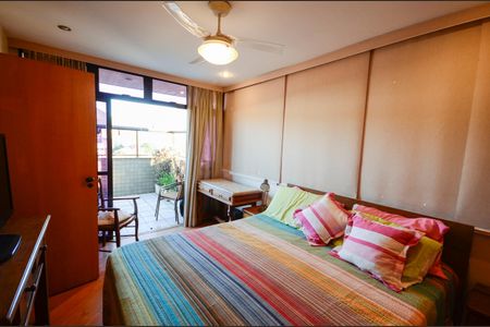 Apartamento à venda com 250m², 3 quartos e 2 vagas Apartamento à venda com 250m², 3 quartos e 2 vagasSuíte 1