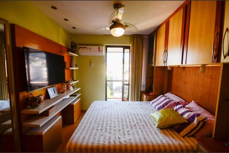 Apartamento à venda com 250m², 3 quartos e 2 vagas Apartamento à venda com 250m², 3 quartos e 2 vagasSuíte 2