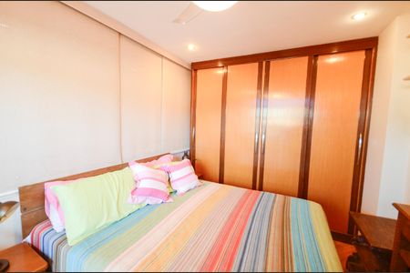 Apartamento à venda com 250m², 3 quartos e 2 vagas Apartamento à venda com 250m², 3 quartos e 2 vagasSuíte 1