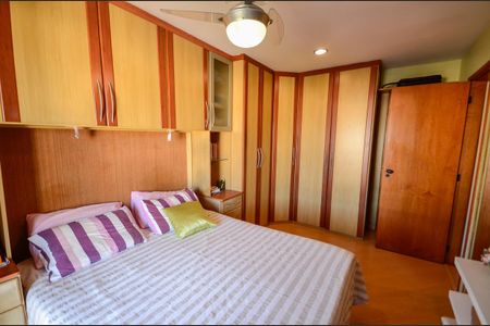 Apartamento à venda com 250m², 3 quartos e 2 vagas Apartamento à venda com 250m², 3 quartos e 2 vagasSuíte 2