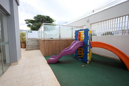 Apartamento para alugar com 80m², 3 quartos e 2 vagasÁrea comum - Playground