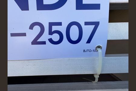 Casa à venda com 70m², 3 quartos e 2 vagasPlaquinha 