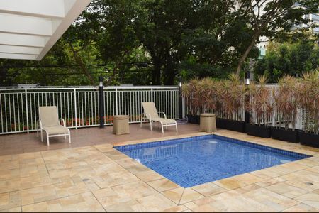 Apartamento para alugar com 198m², 3 quartos e 4 vagasPiscina