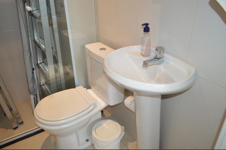 Apartamento para alugar com 198m², 3 quartos e 4 vagasBanheiro de serviço