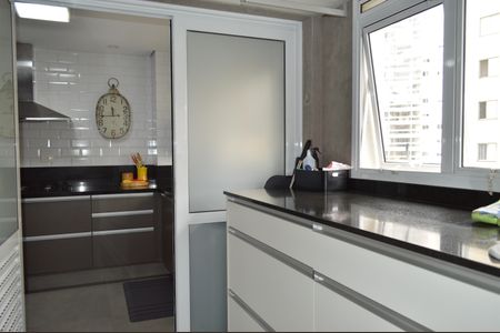 Apartamento para alugar com 198m², 3 quartos e 4 vagasÁrea de Serviço