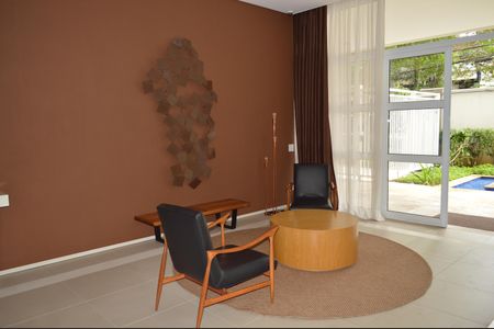 Apartamento para alugar com 198m², 3 quartos e 4 vagasHall