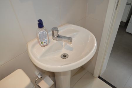 Apartamento para alugar com 198m², 3 quartos e 4 vagasBanheiro de serviço