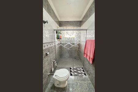 Casa à venda com 210m², 3 quartos e 3 vagasBanheiro da Suíte