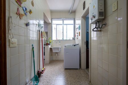 Apartamento à venda com 127m², 3 quartos e 2 vagas Apartamento à venda com 127m², 3 quartos e 2 vagasÁrea de Serviço
