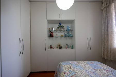 Apartamento à venda com 127m², 3 quartos e 2 vagas Apartamento à venda com 127m², 3 quartos e 2 vagasQuarto 2