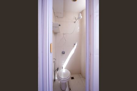 Apartamento à venda com 85m², 2 quartos e sem vaga Apartamento à venda com 85m², 2 quartos e sem vagaBanheiro de serviço