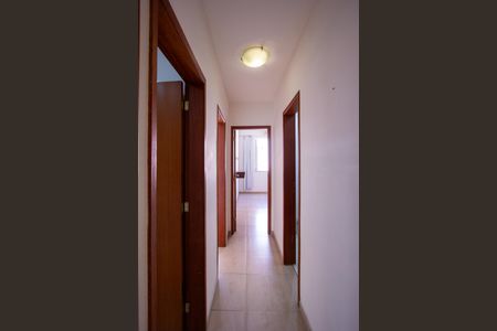 Apartamento à venda com 85m², 2 quartos e sem vaga Apartamento à venda com 85m², 2 quartos e sem vagaCorredor