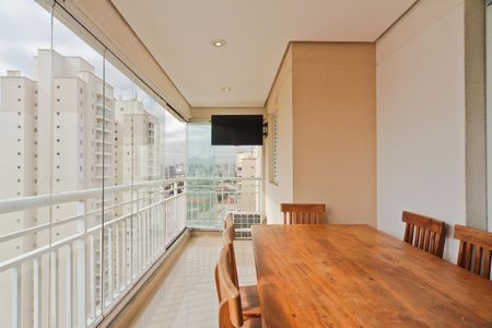 Apartamento à venda com 87m², 3 quartos e 2 vagas Apartamento à venda com 87m², 3 quartos e 2 vagasVaranda