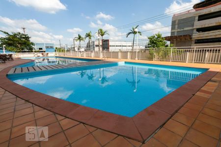 Apartamento à venda com 87m², 3 quartos e 2 vagas Apartamento à venda com 87m², 3 quartos e 2 vagasÁrea comum - Piscina