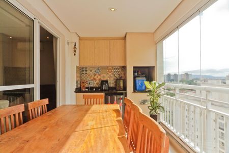 Apartamento à venda com 87m², 3 quartos e 2 vagas Apartamento à venda com 87m², 3 quartos e 2 vagasVaranda