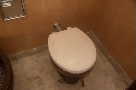 Casa à venda com 660m², 3 quartos e 3 vagasBanheiro 2