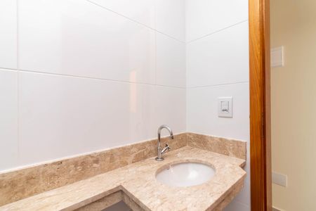Apartamento à venda com 44m², 2 quartos e 1 vaga Apartamento à venda com 44m², 2 quartos e 1 vagaBanheiro