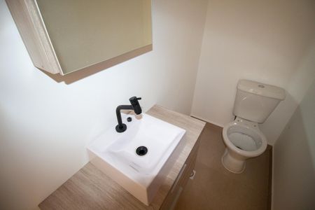 Casa à venda com 103m², 3 quartos e 2 vagas Casa à venda com 103m², 3 quartos e 2 vagasLavabo