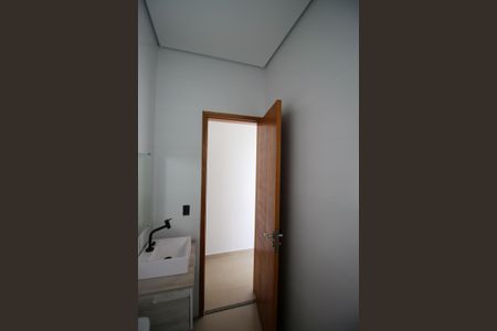 Casa à venda com 103m², 3 quartos e 2 vagas Casa à venda com 103m², 3 quartos e 2 vagasBanheiro