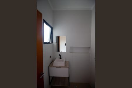 Casa à venda com 103m², 3 quartos e 2 vagas Casa à venda com 103m², 3 quartos e 2 vagasBanheiro da Suíte