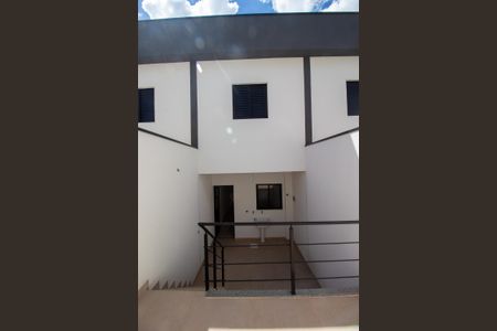 Casa à venda com 103m², 3 quartos e 2 vagas Casa à venda com 103m², 3 quartos e 2 vagasÁrea de Serviço